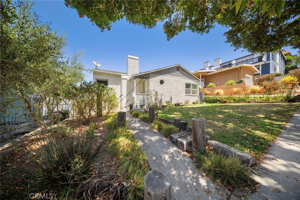 523 Avenue A