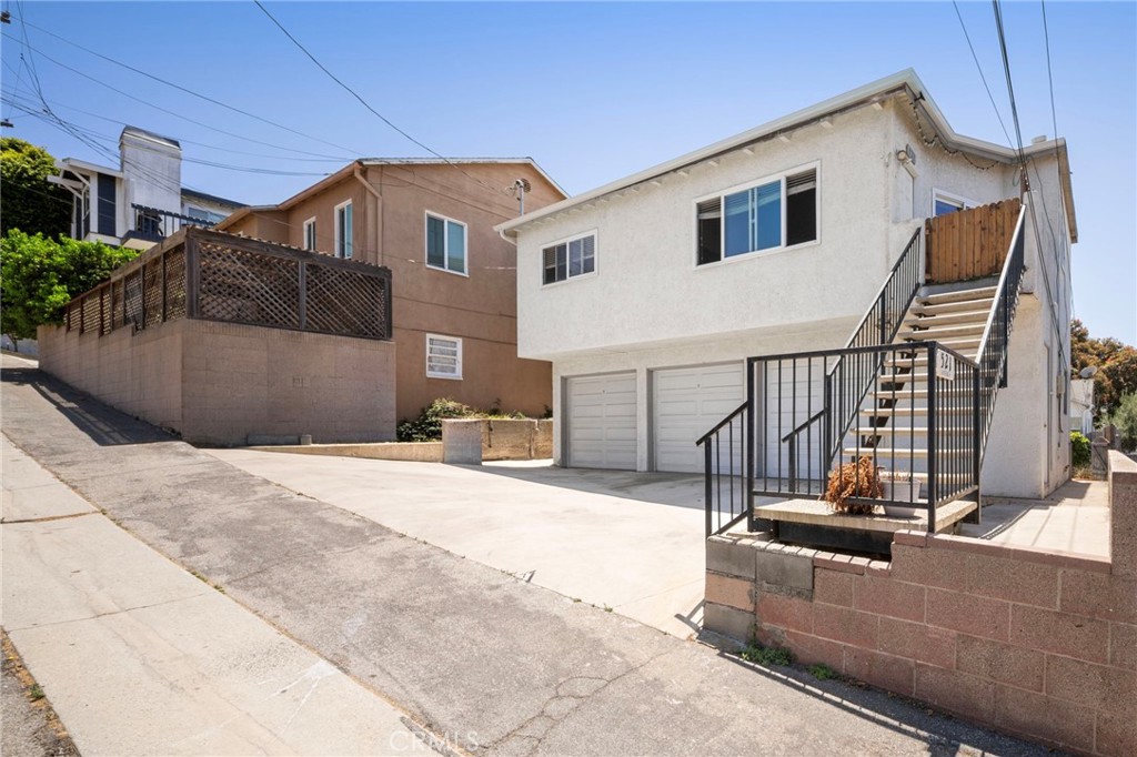 523 Avenue A