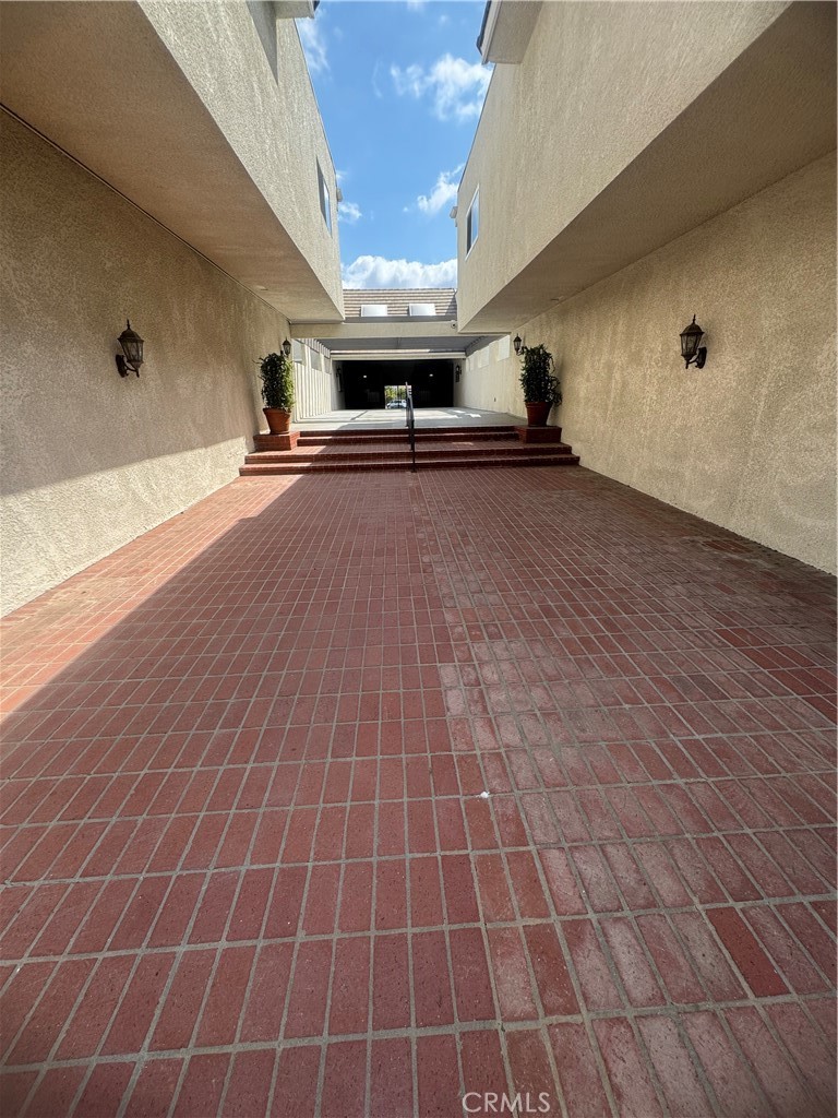 10201 Mason Avenue 113