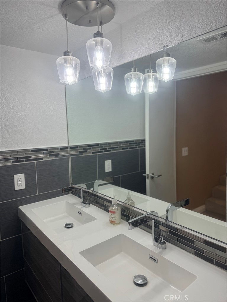 10201 Mason Avenue 113