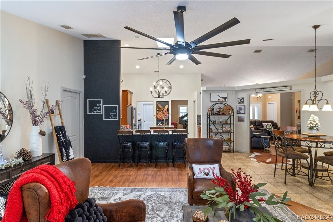 4300 W horseshoe Drive