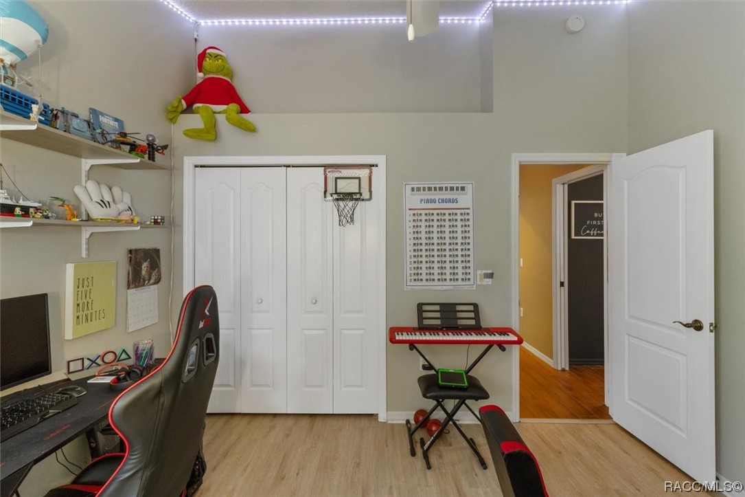 4300 W horseshoe Drive