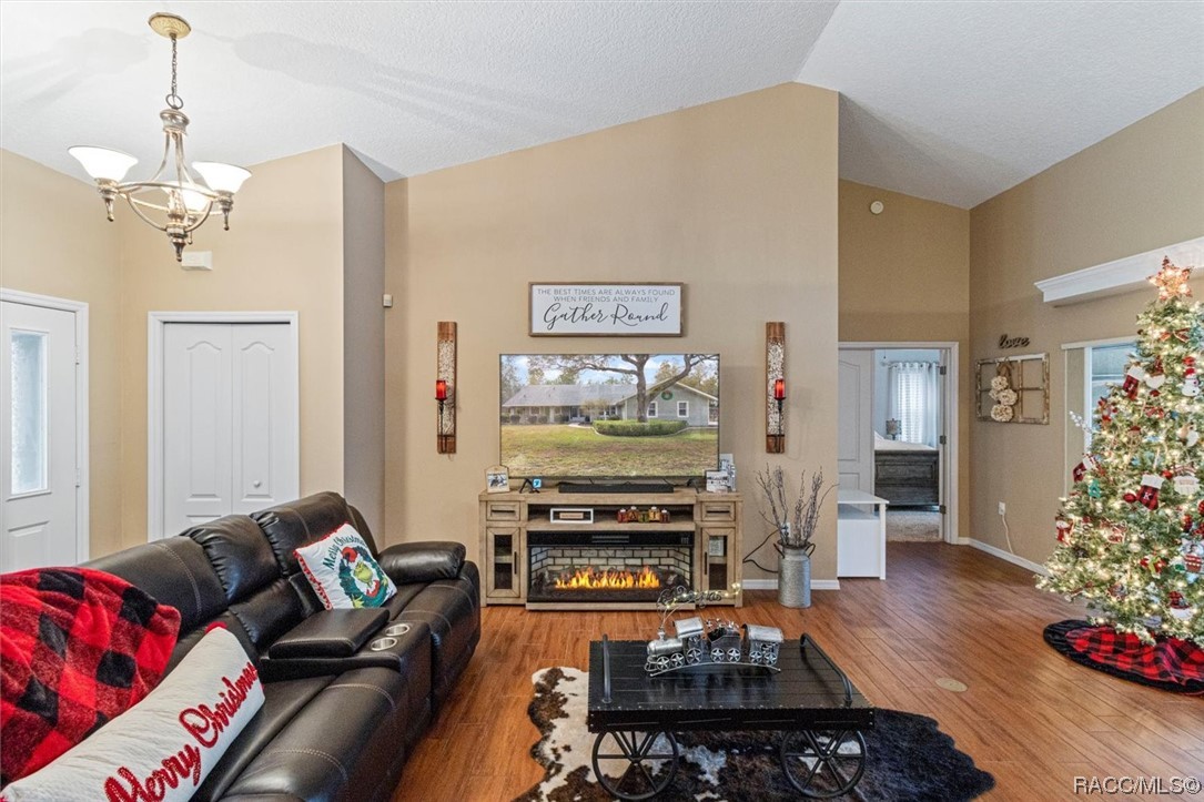 4300 W horseshoe Drive