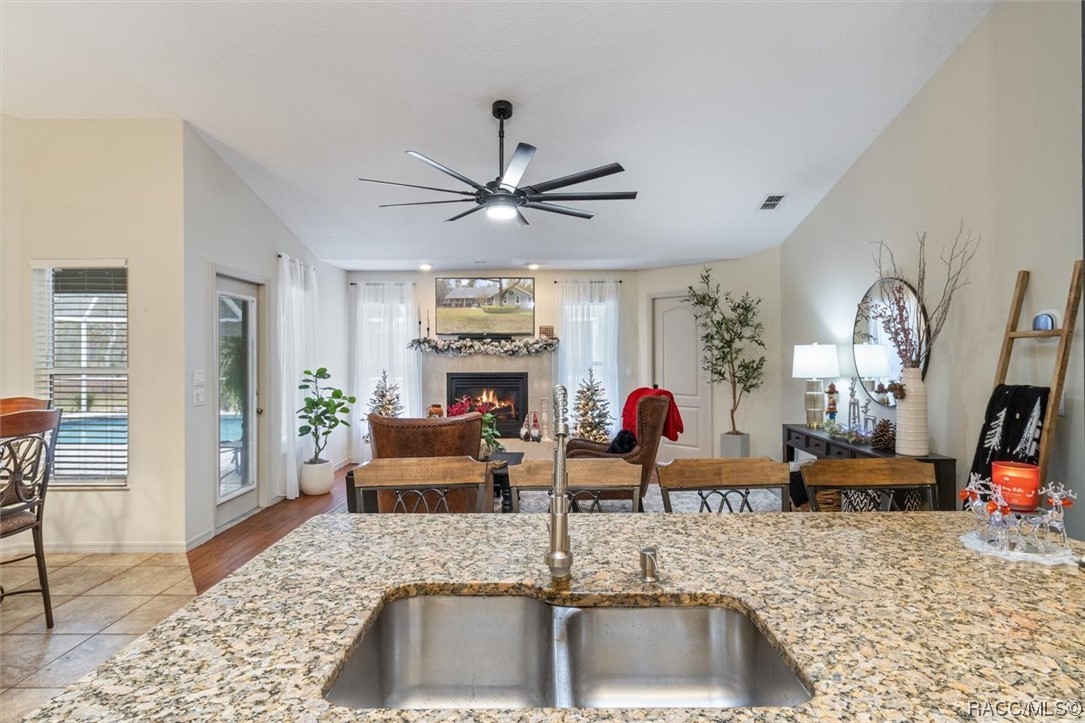 4300 W horseshoe Drive