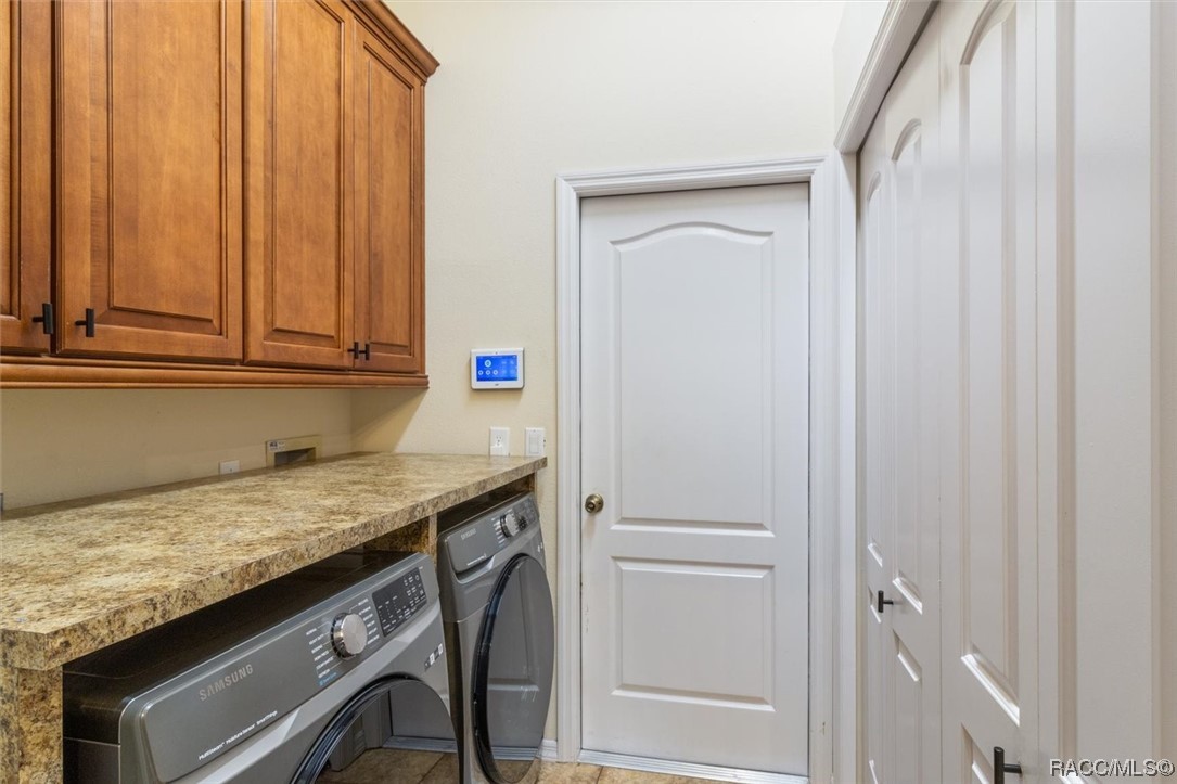 4300 W horseshoe Drive