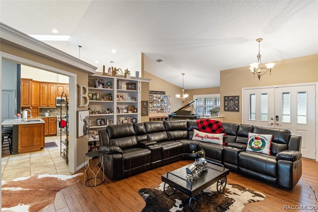 4300 W horseshoe Drive