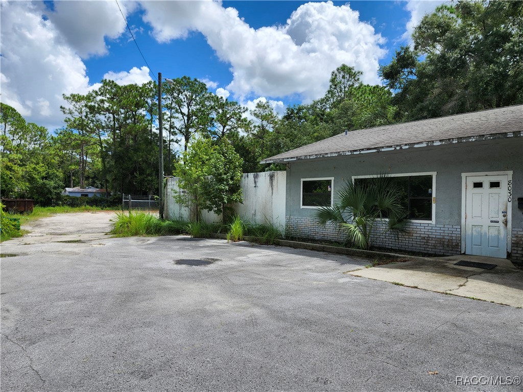8024 W Trail