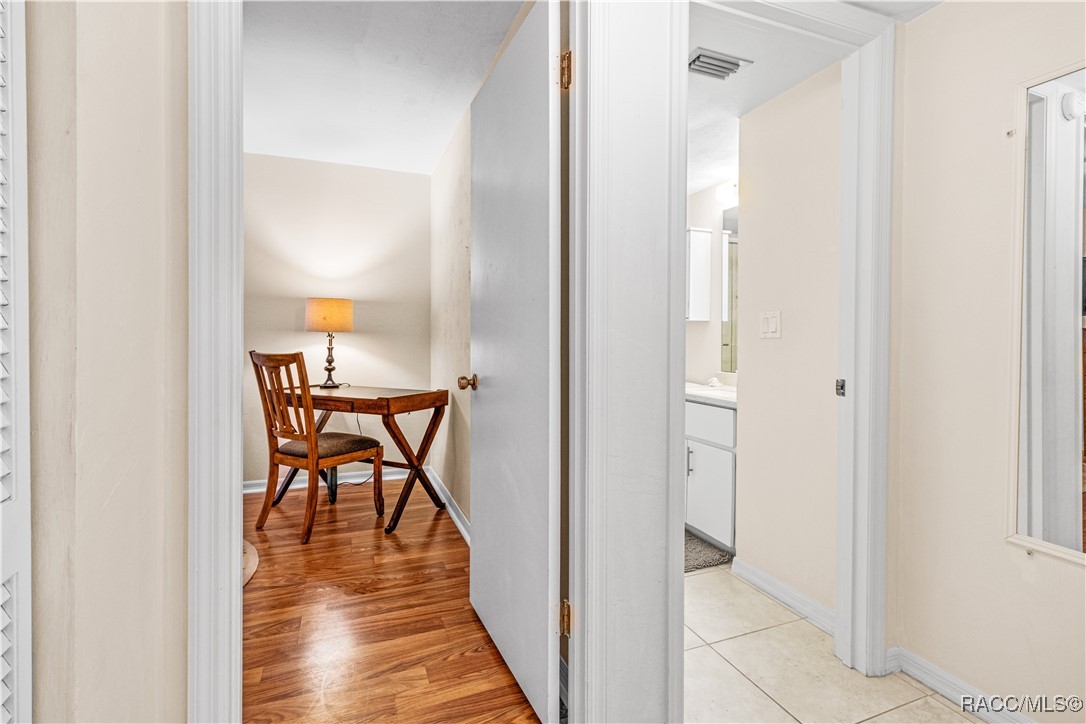 600 E Gilchrist Court 2a