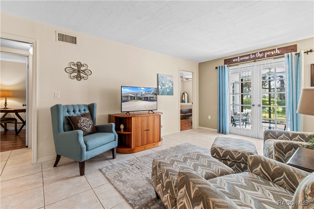 600 E Gilchrist Court 2a