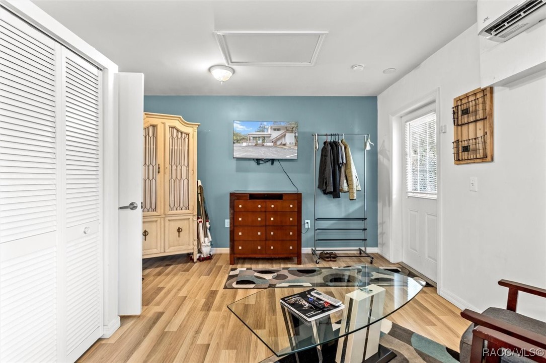 10460 W New York Street