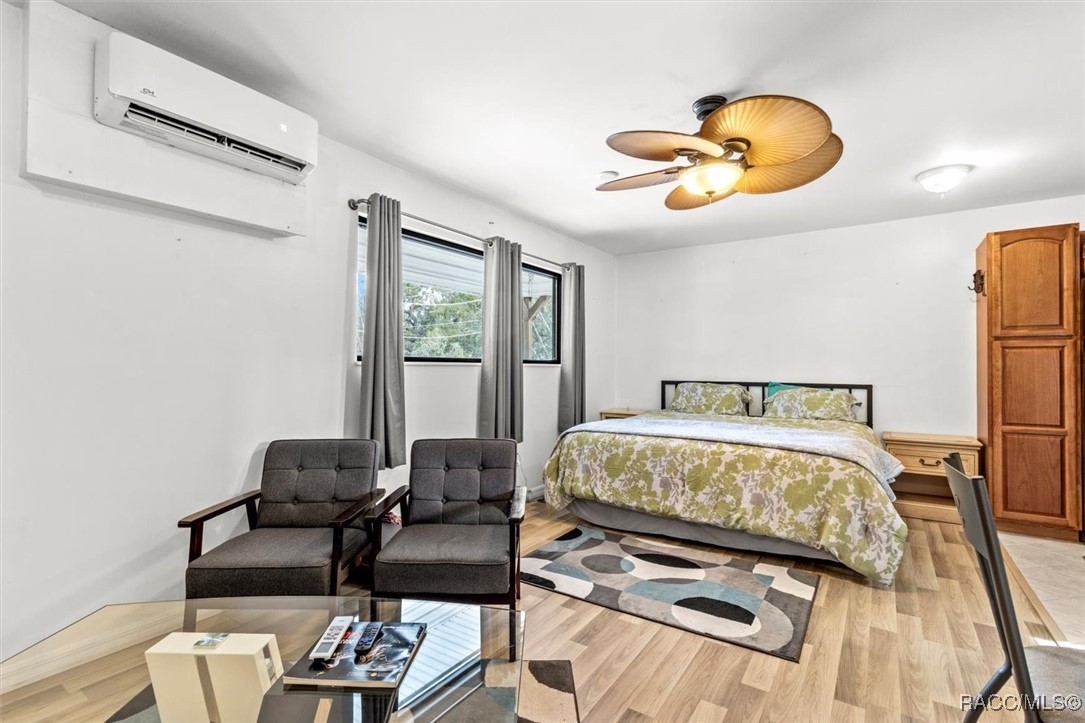 10460 W New York Street