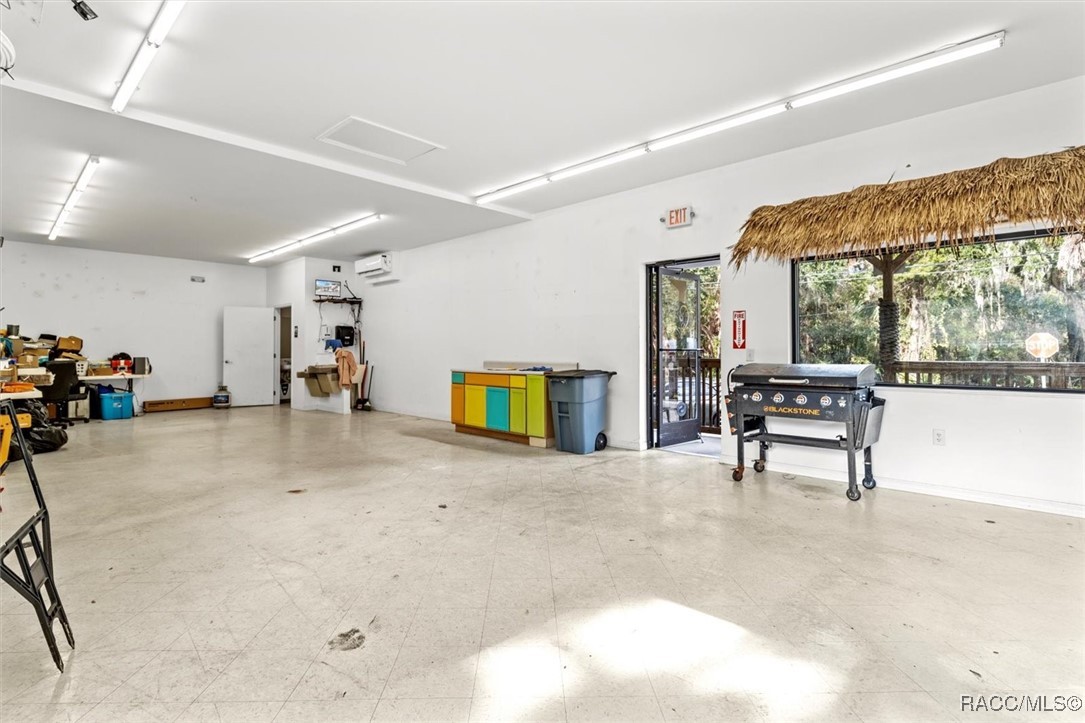 10460 W New York Street