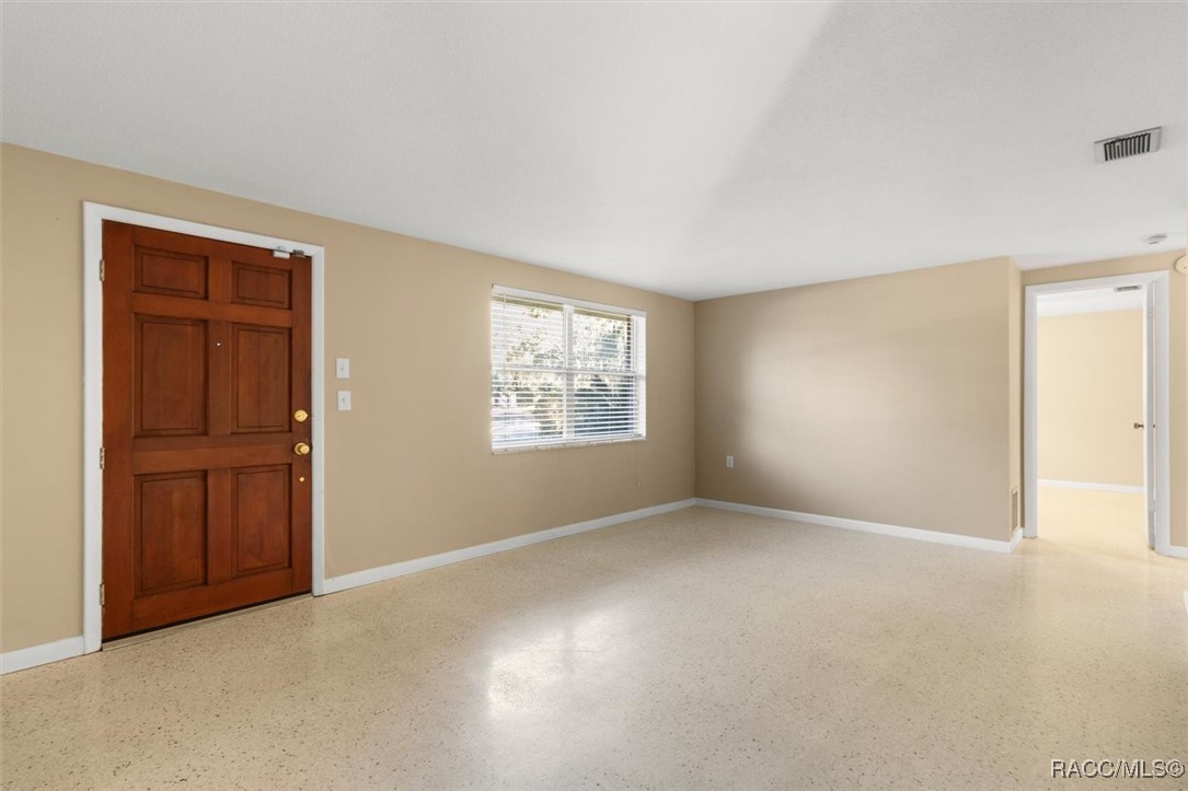 9181 S Mountain Lake Avenue