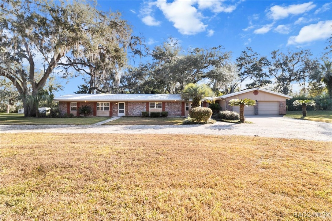 9181 S Mountain Lake Avenue