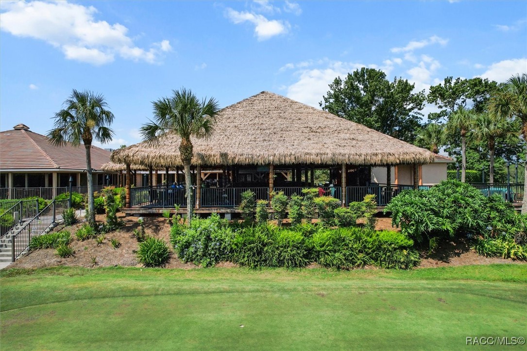 1446 E Saint James Loop
