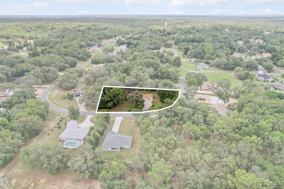 1446 E Saint James Loop