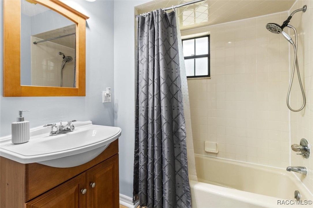 18 Palm Circle Drive