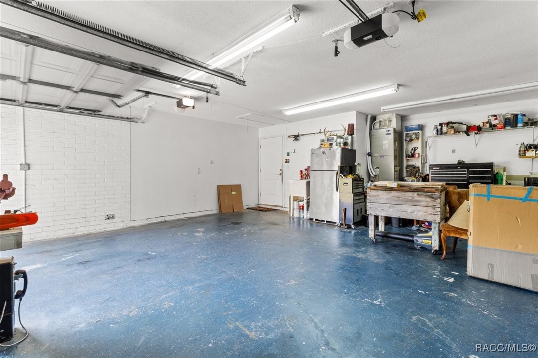 18 Palm Circle Drive