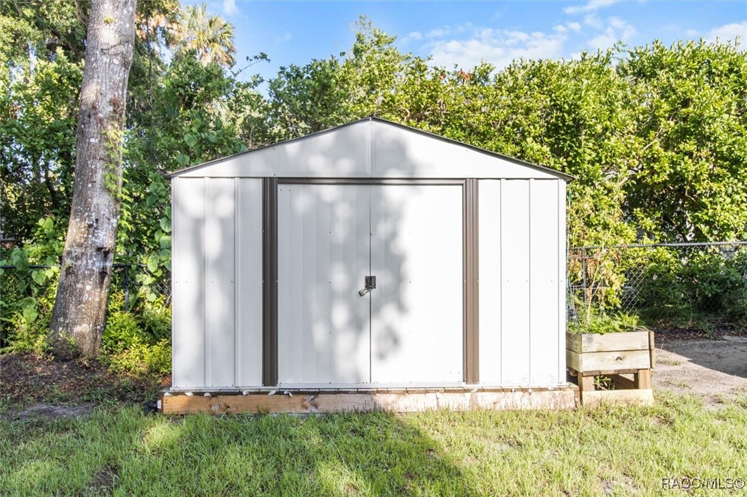 18 Palm Circle Drive