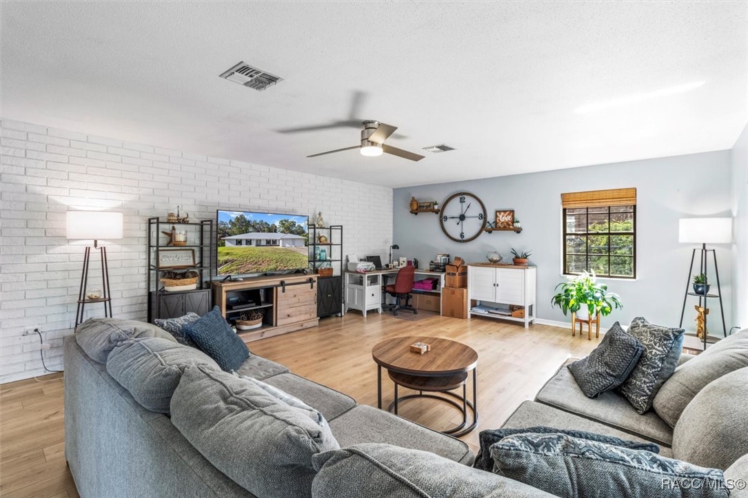 18 Palm Circle Drive