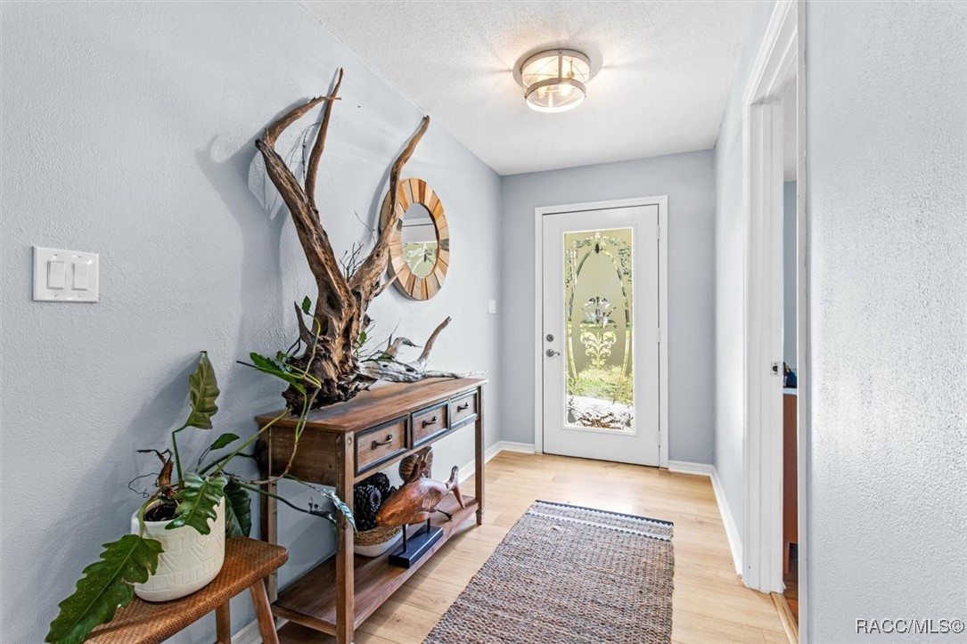 18 Palm Circle Drive