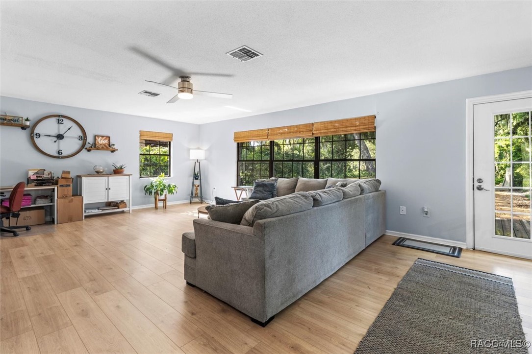 18 Palm Circle Drive