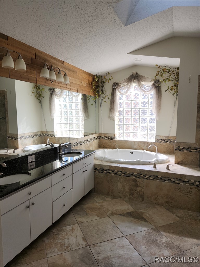 5245 Allamandra Drive