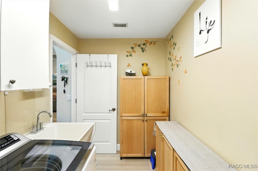 5245 Allamandra Drive