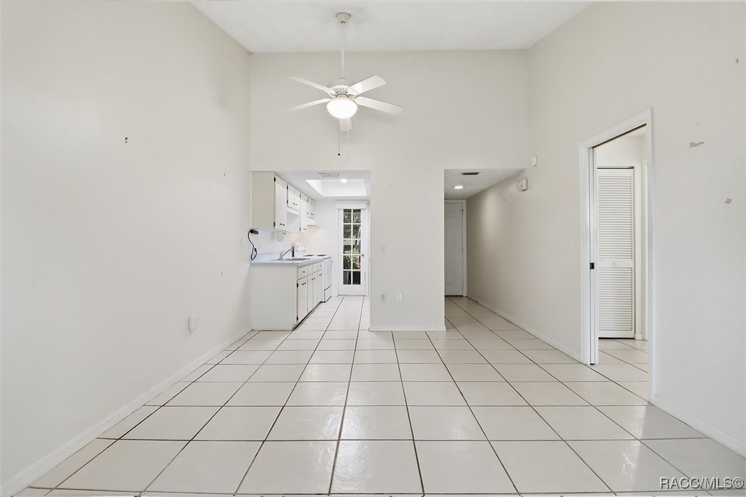 537 Cherry laurel
