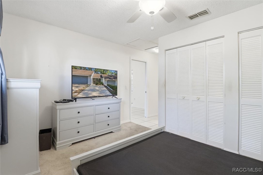 537 Cherry laurel
