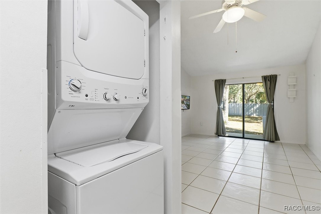 537 Cherry laurel