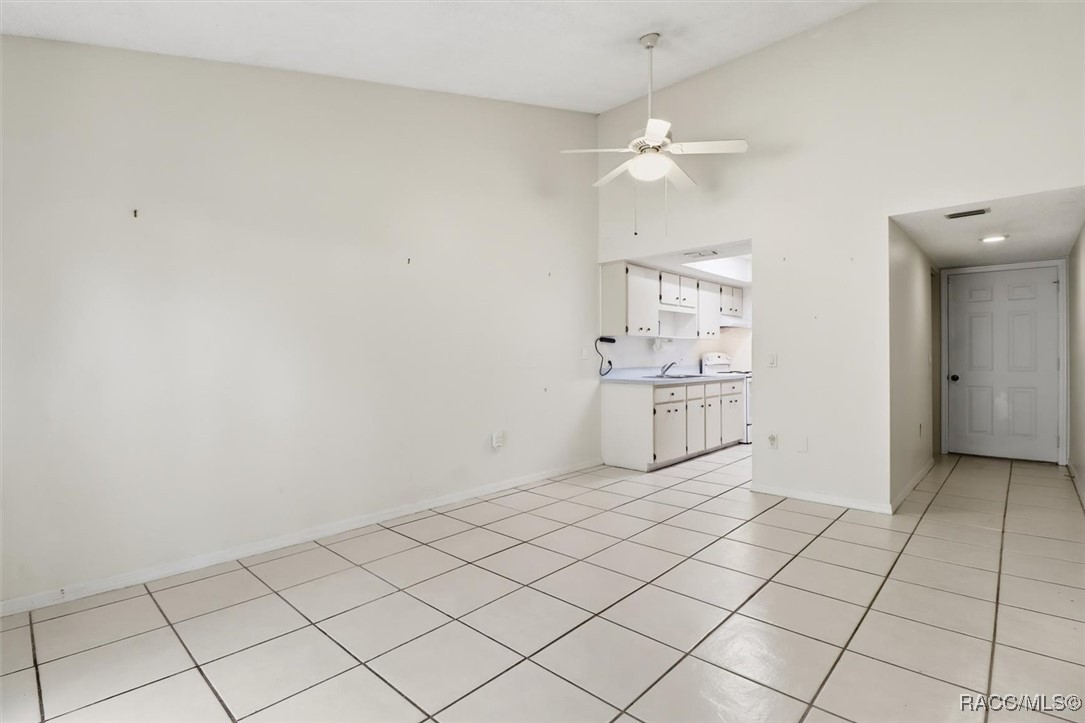537 Cherry laurel