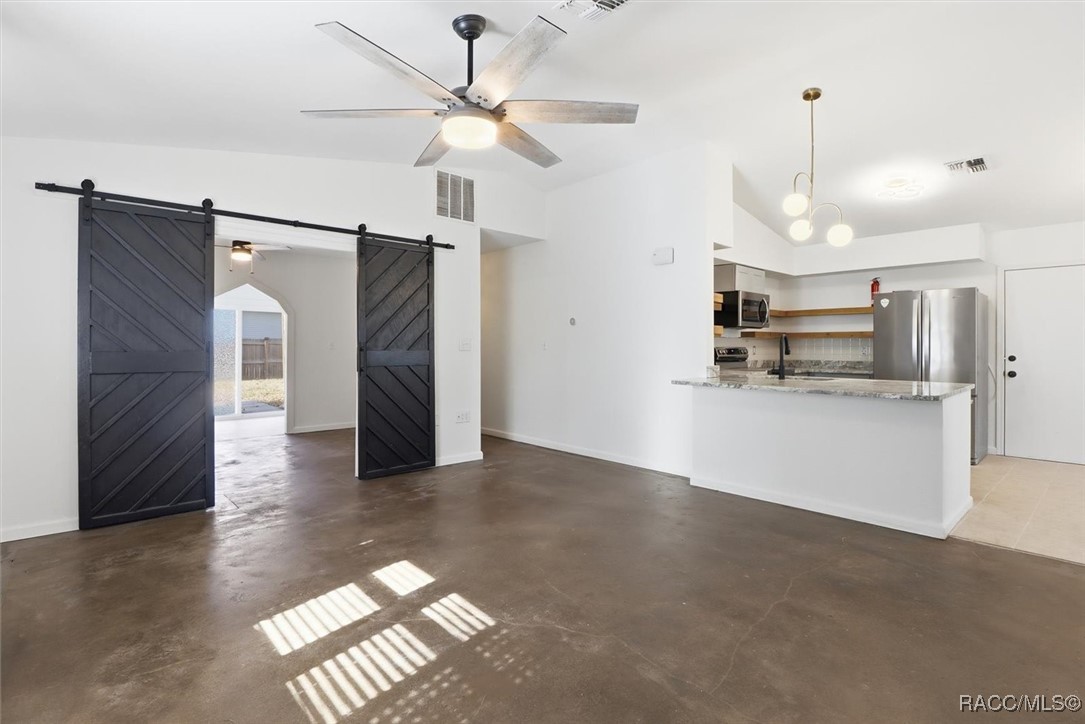 4100 Eagles nest Point