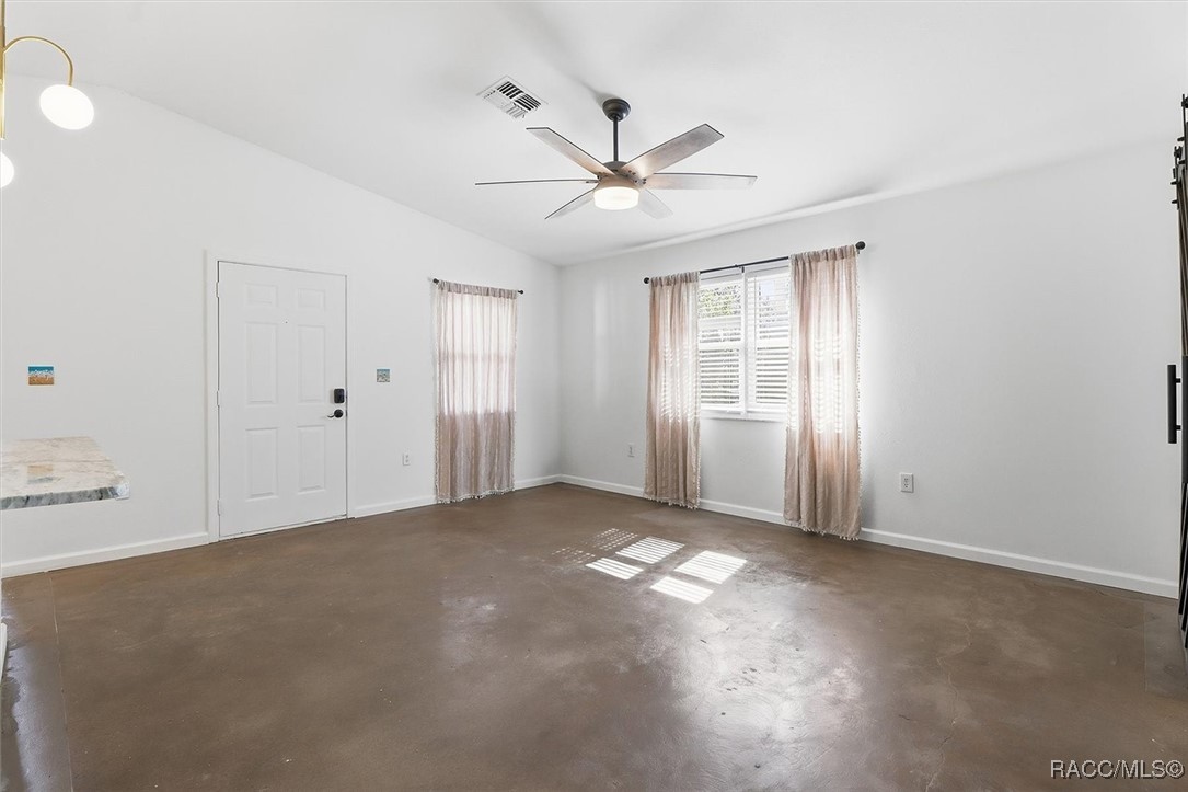 4100 Eagles nest Point