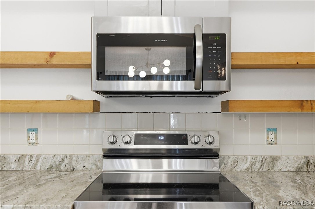 4100 Eagles nest Point