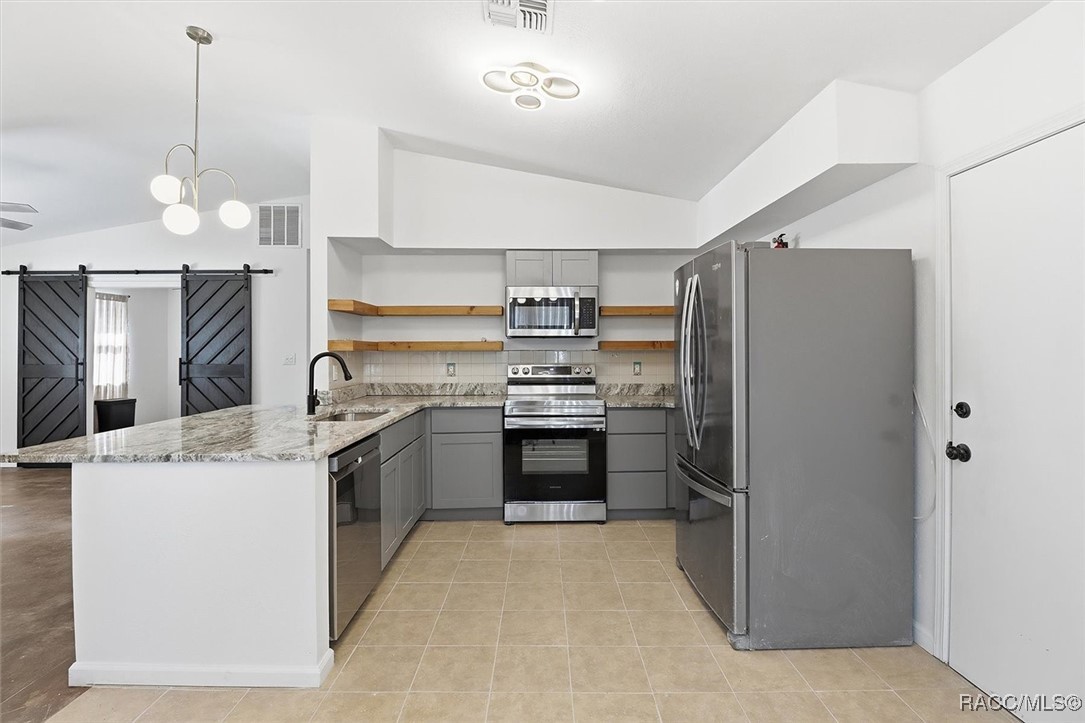 4100 Eagles nest Point