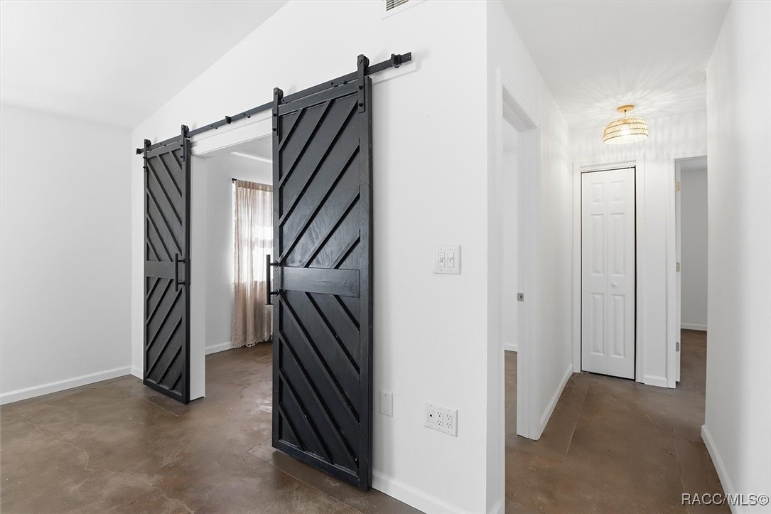 4100 Eagles nest Point