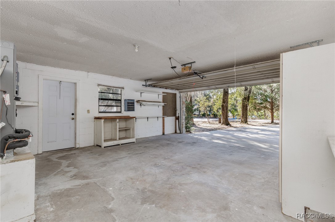 5911 N Brookgreen Drive