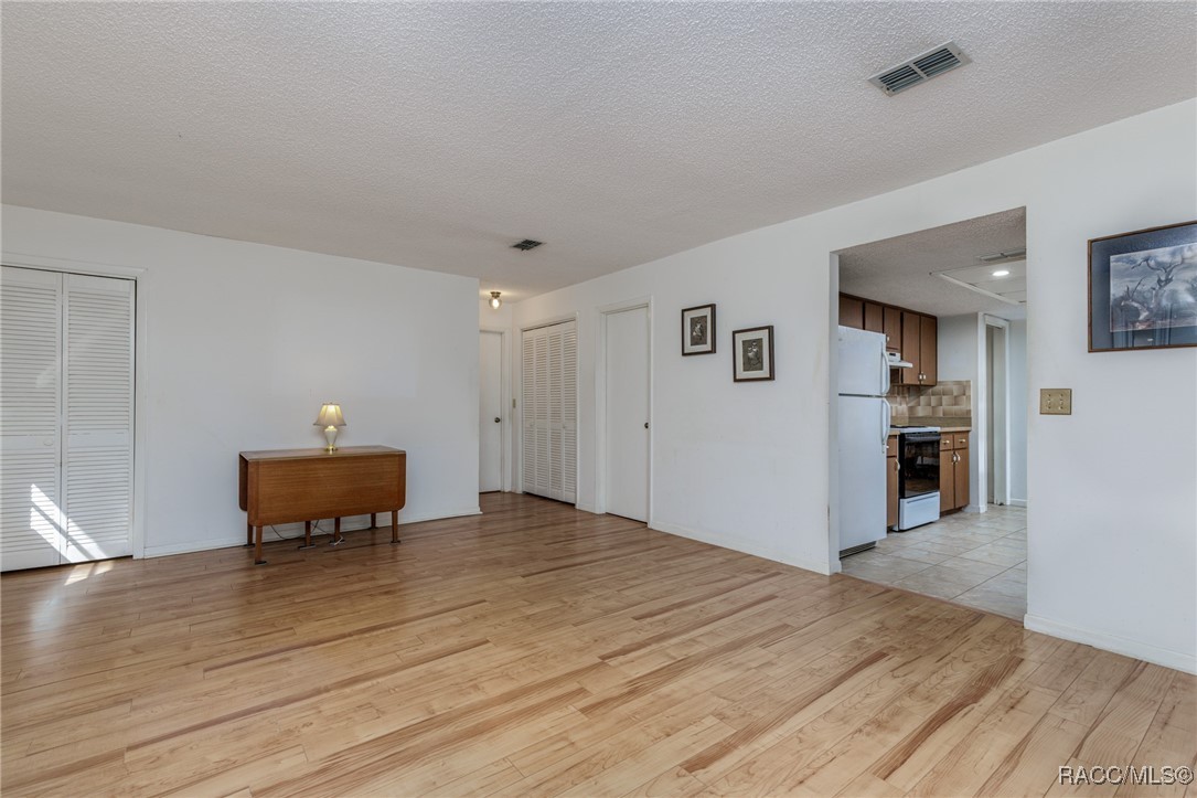 5911 N Brookgreen Drive