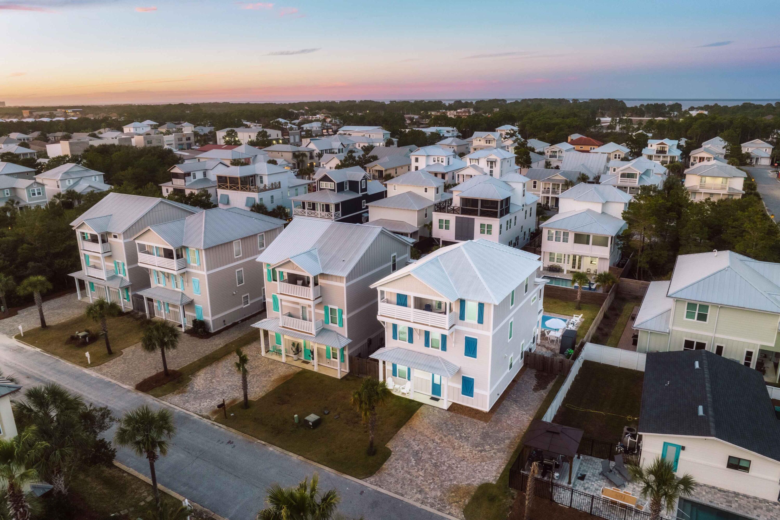 10 W Palm Beach Street