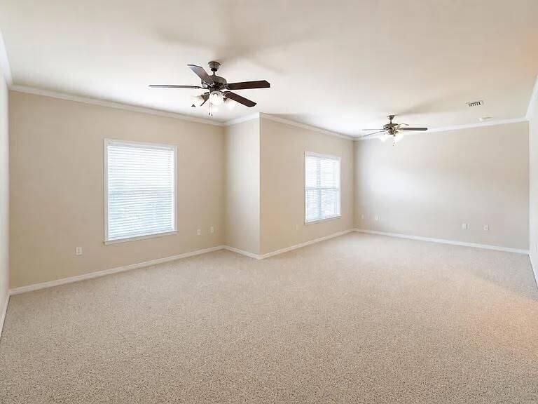 1492 Bentley Circle