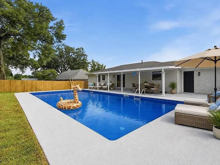 251 Briarwood Circle