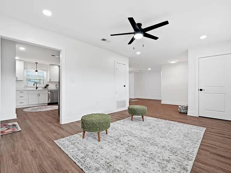 251 Briarwood Circle