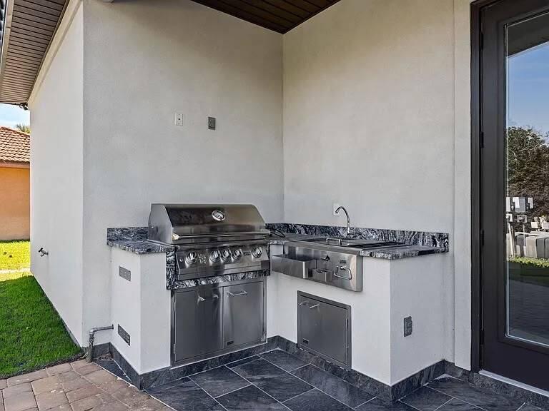 4696 Amhurst Circle