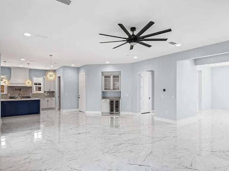 4696 Amhurst Circle