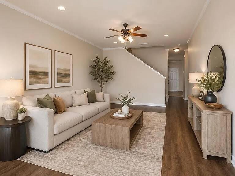 1492 Bentley Circle