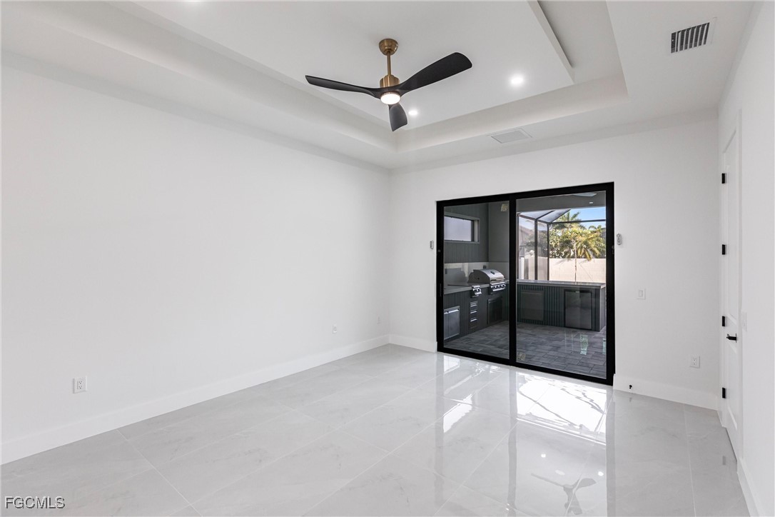 2806 SW 44th TER