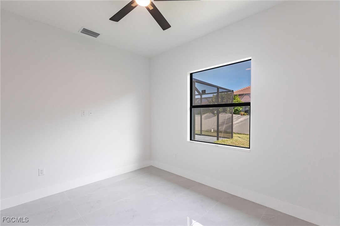 2806 SW 44th TER