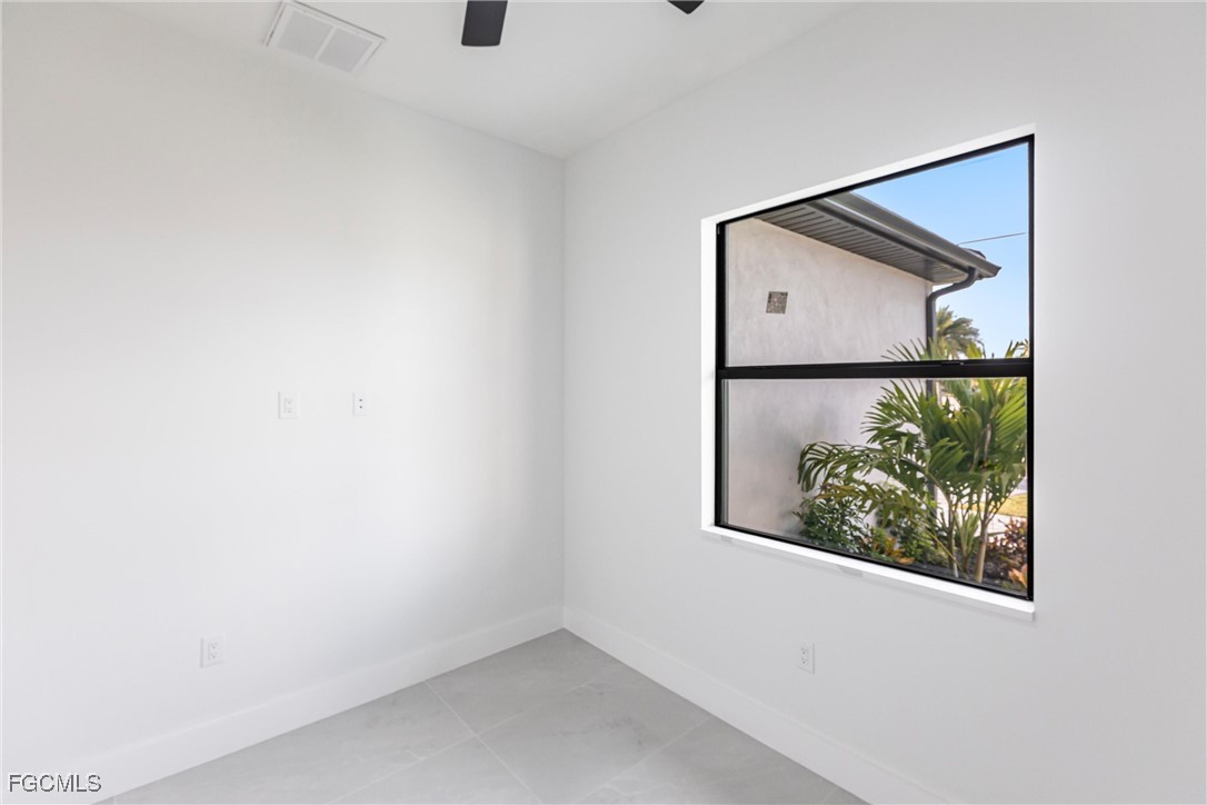 2806 SW 44th TER