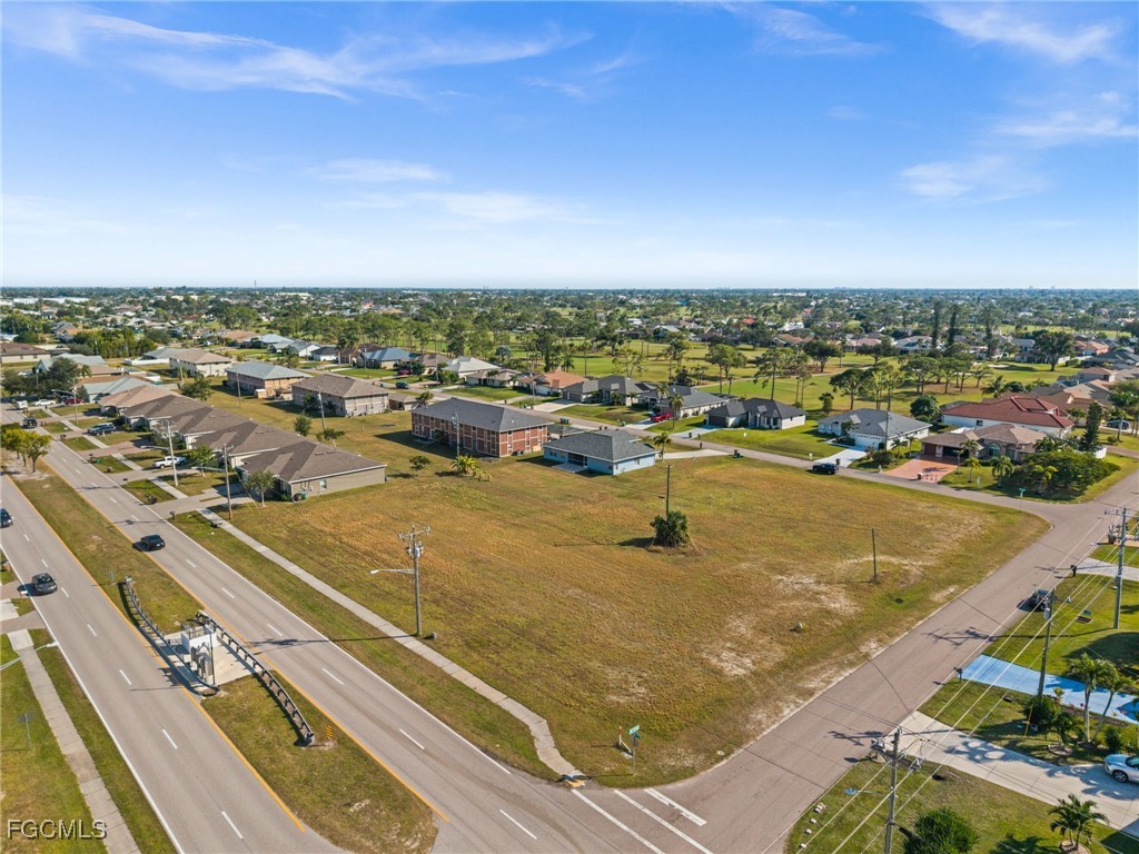 1414 SW Trafalgar PKWY